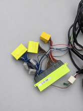 Load image into Gallery viewer, HKS Vein pressure converter. With plug and play harness