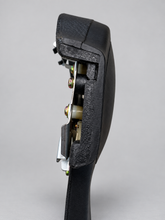 Load image into Gallery viewer, 1g 90-94 Mitsubishi steering wheel horn pad.