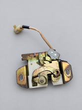 Load image into Gallery viewer, 2g trunk latch assembly