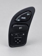 Load image into Gallery viewer, Front view of mirror, cruise and fog light switch assembly