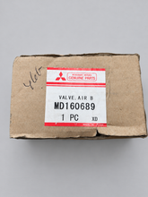 Load image into Gallery viewer, Mitsubishi 1g OEM BOV md160689 (NEW)
