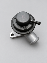 Load image into Gallery viewer, Mitsubishi 1g OEM BOV md160689 (NEW)
