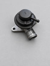 Load image into Gallery viewer, Mitsubishi OEM 1g BOV md160689