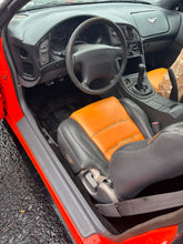 Load image into Gallery viewer, 1995 eagle talon TSI 5 speed currently Fwd