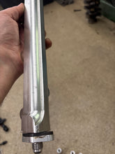 Load image into Gallery viewer, Fuel rail DSM 4G63 polished