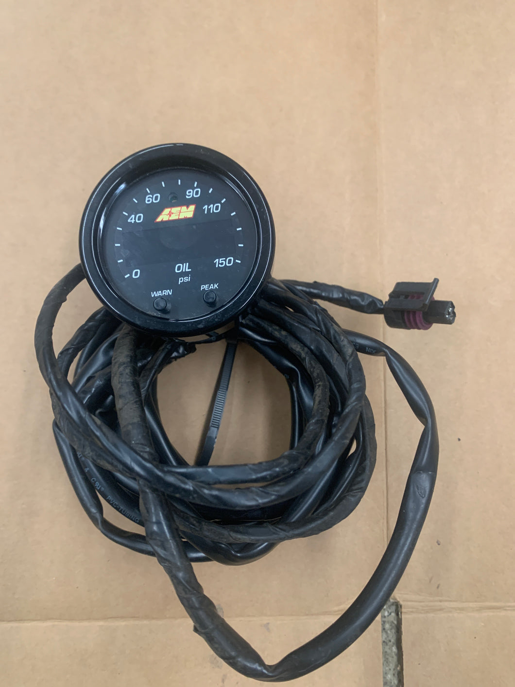 AEM X-series oil pressure gauge