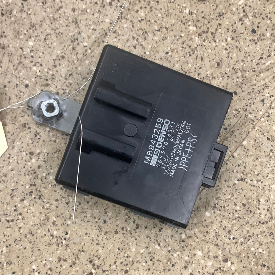 2g eclipse flasher relay box