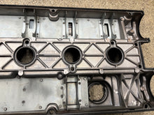Load image into Gallery viewer, Mitsubishi diamond star valve cover reinforced with baffles 4G63 DSM OEM