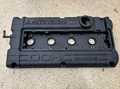 Mitsubishi diamond star valve cover reinforced with baffles 4G63 DSM OEM