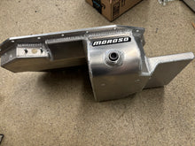 Load image into Gallery viewer, Moroso 6 bolt baffled oil pan 4G63 DSM (20960)