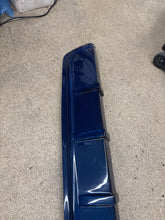 Load image into Gallery viewer, 2g DSM 95-99 carbonetics rear bumper diffuser kevlar blue.