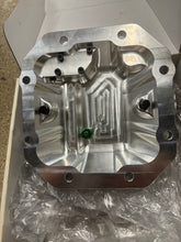 Load image into Gallery viewer, 1g Rear Differential cover