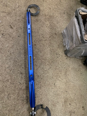 Megan racing front strut bar 2G 95-99 (blue)