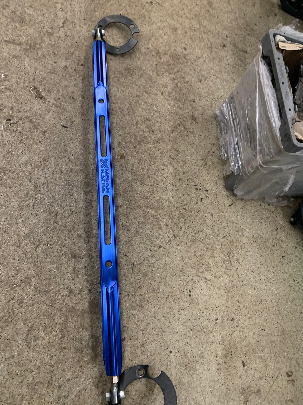 Megan racing front strut bar 2G 95-99 (blue)