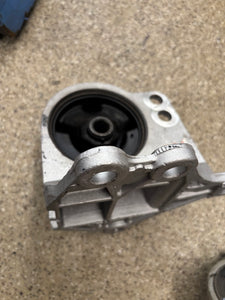 Trans mount 2g 95-99 manual GSX or FWD