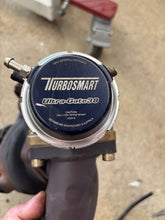 Load image into Gallery viewer, Fp 68hta Turbo with turbo smart 38mm wastegate &amp; 02 housing