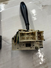 Load image into Gallery viewer, 2g 95-96 headlight turn signal stalk