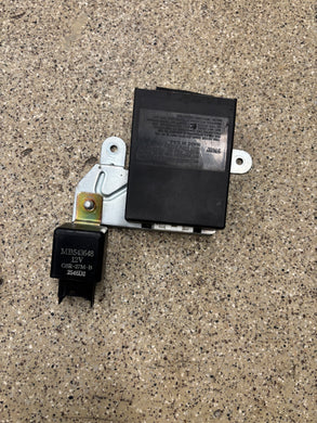 2g 95-99 keyless entry module and computer MR141207 & MB543648