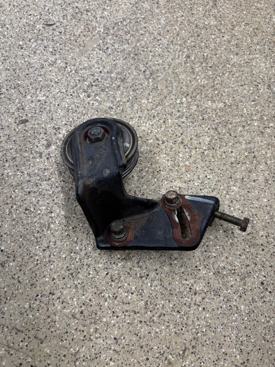 2g 95-99 AC belt tensioner and pulley.