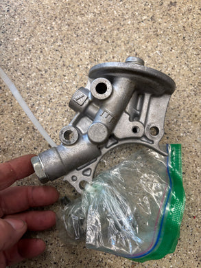 6 bolt forward facing Oil filter housing