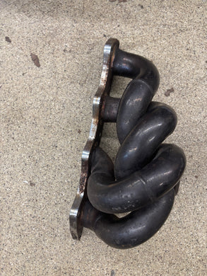 Exhaust manifold for DSM bolt on DNP style