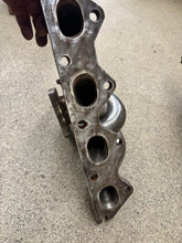 Load image into Gallery viewer, Exhaust manifold T3 DSM with wastegate flange