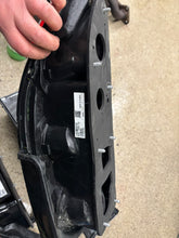 Load image into Gallery viewer, 2g 95-99 rear taillights and center piece G2 black assembly.