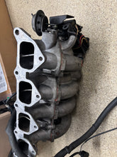 Load image into Gallery viewer, Cyclone intake manifold with throttlebody, coil pack.