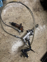 Load image into Gallery viewer, 2g 95-99 clutch master cylinder and slave cylinder &amp; braided lines