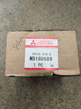 Load image into Gallery viewer, Mitsubishi 1g OEM BOV md160689 (NEW)