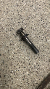 Alt bracket and bolt for balance shaft